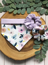 Load image into Gallery viewer, Lavender Petals Scrunchie

