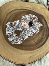 Load image into Gallery viewer, Flower Power Scrunchie
