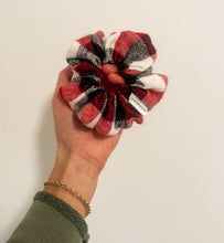 Load image into Gallery viewer, Cozy Plaid Scrunchie
